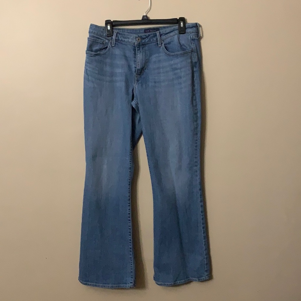 Levi’s ~ Women’s Size 16 ~ Bold Curve Classic Boot Cut Jeans